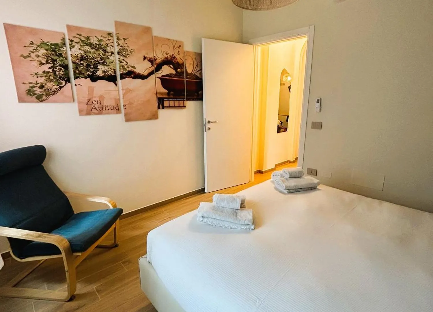 アパート Seride Holiday Home デセンツァーノ・デル・ガルダ